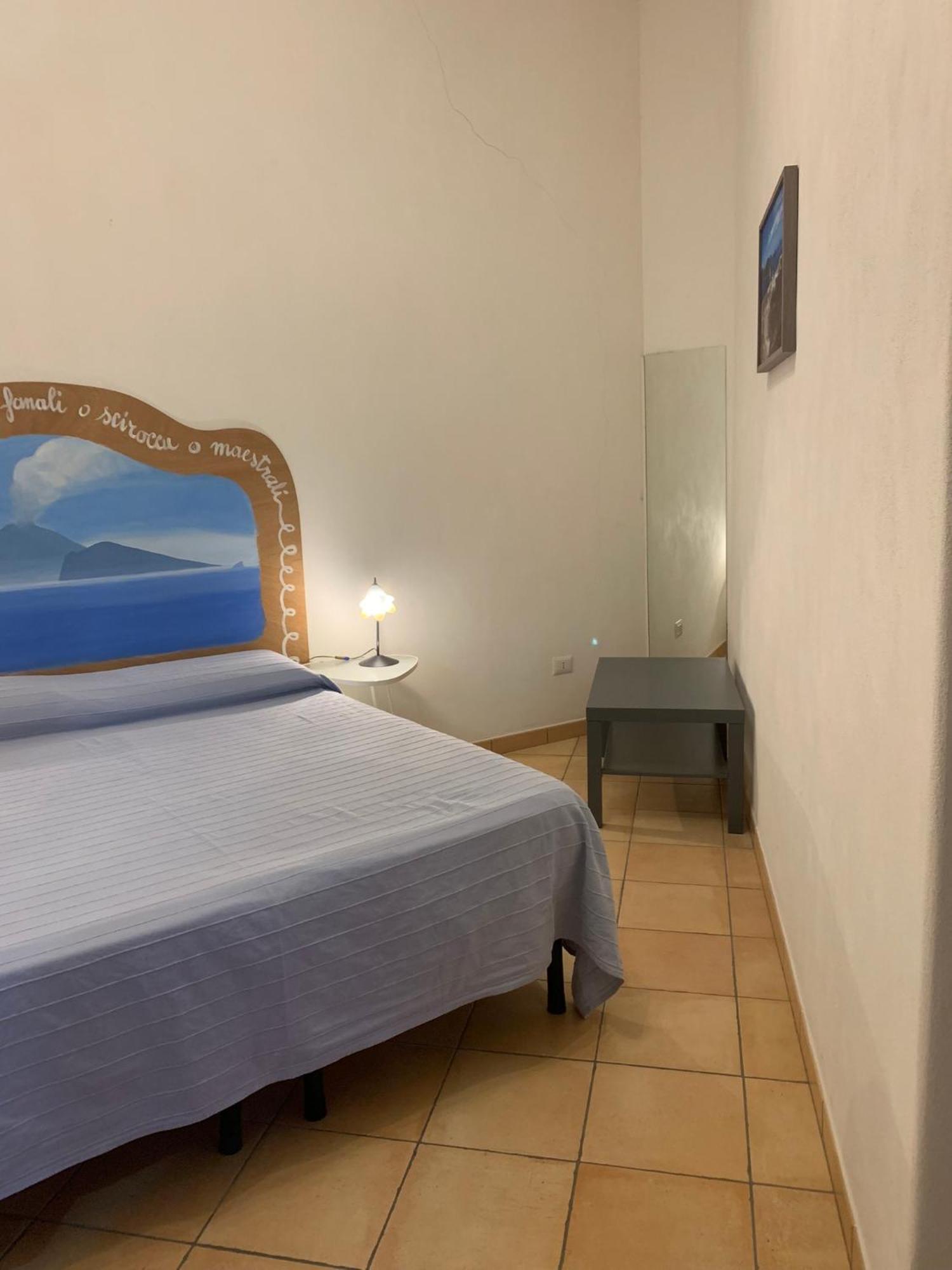 הוילה ליפארי Casa Marietta מראה חיצוני תמונה
