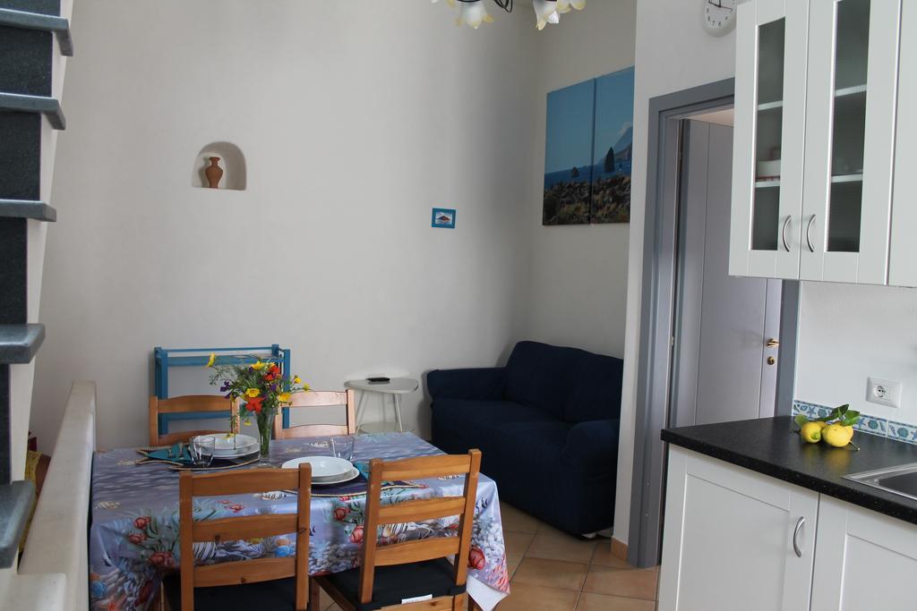 הוילה ליפארי Casa Marietta מראה חיצוני תמונה